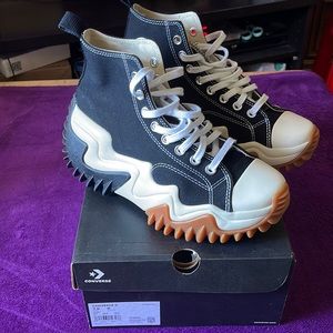 Converse women size 9